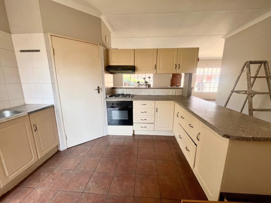 To Let 3 Bedroom Property for Rent in Protea Park North West